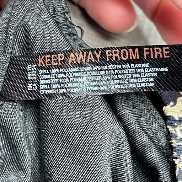 NWT FP Movement by Free People The Way Home Printed Short size Small - Picture 11 of 14